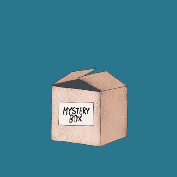 10 for $25 Resellers Mystery Box NWT/NWOT items - Picture 2 of 2